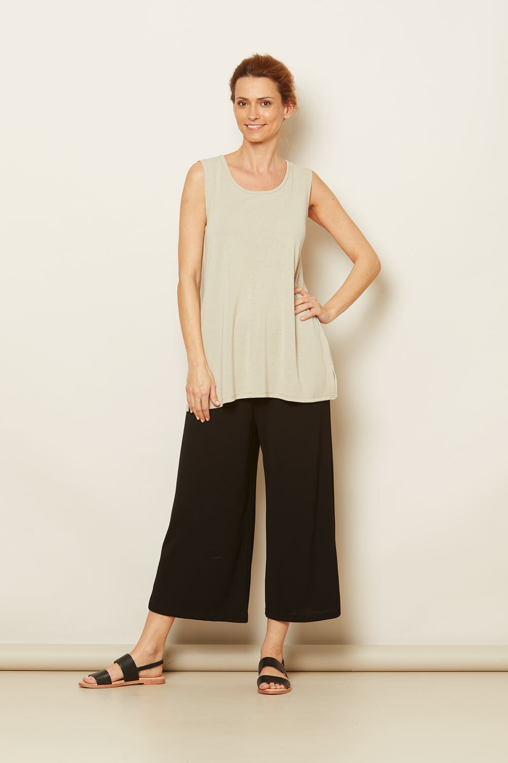 パンツ body chain jersey pants meltthelady Monki Cilla rib jersey cropped wide leg trousers in beige | ASOS