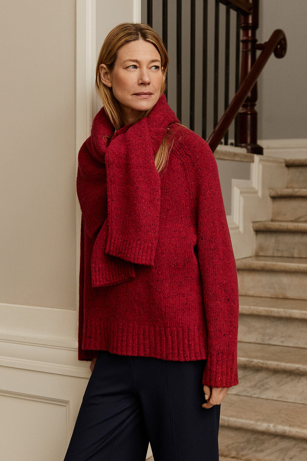 Fenoria Jumper - Red Dahlia, Paxora JERSEY Trousers - Navy Blazer