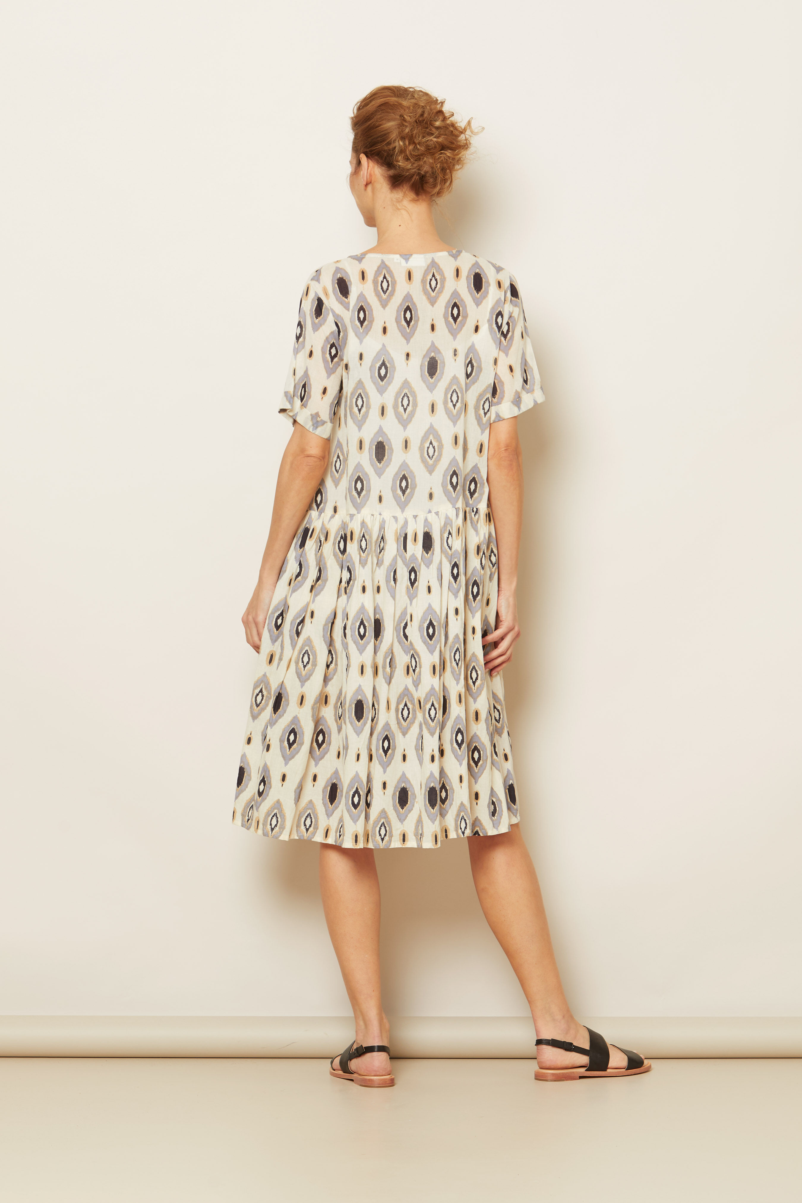 NARISA DRESS, P. Impression