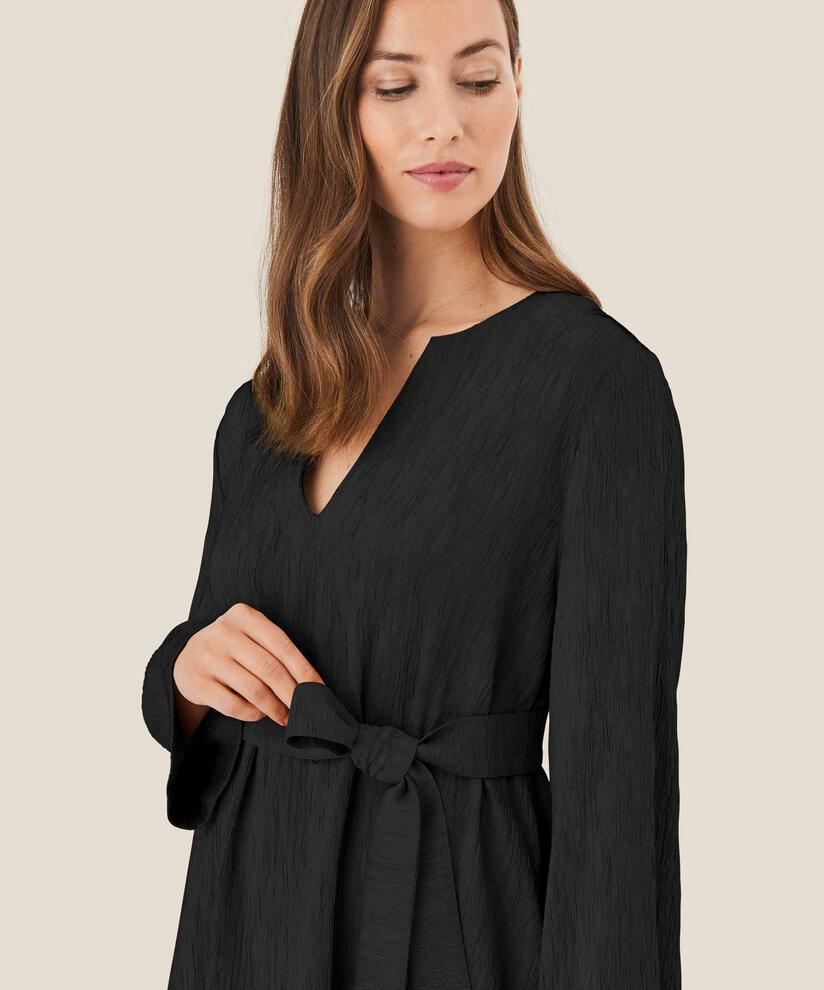 Nyrai Dress, Black