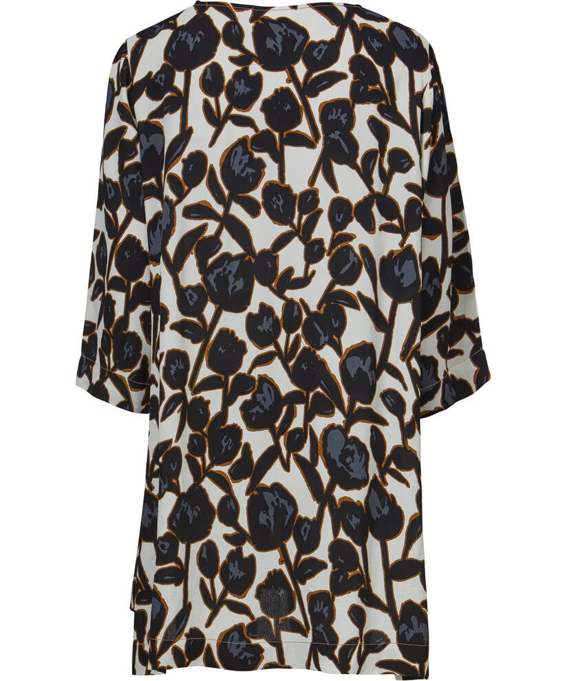 BAI TUNIC, Tapenade