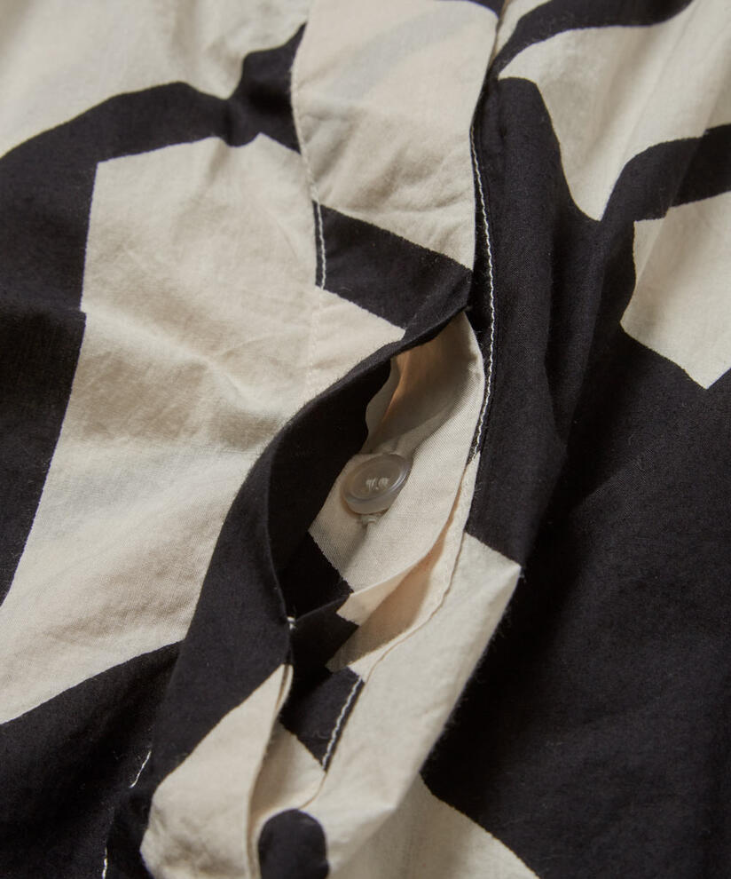 IRATTA SHIRT, Black