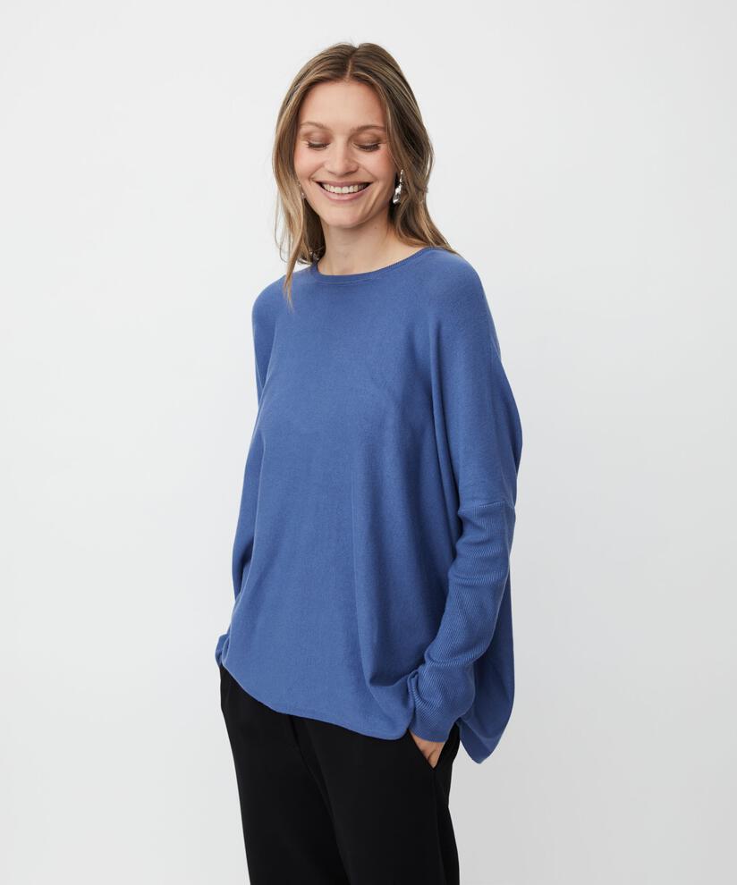 Fanasi Jumper, Bijou Blue