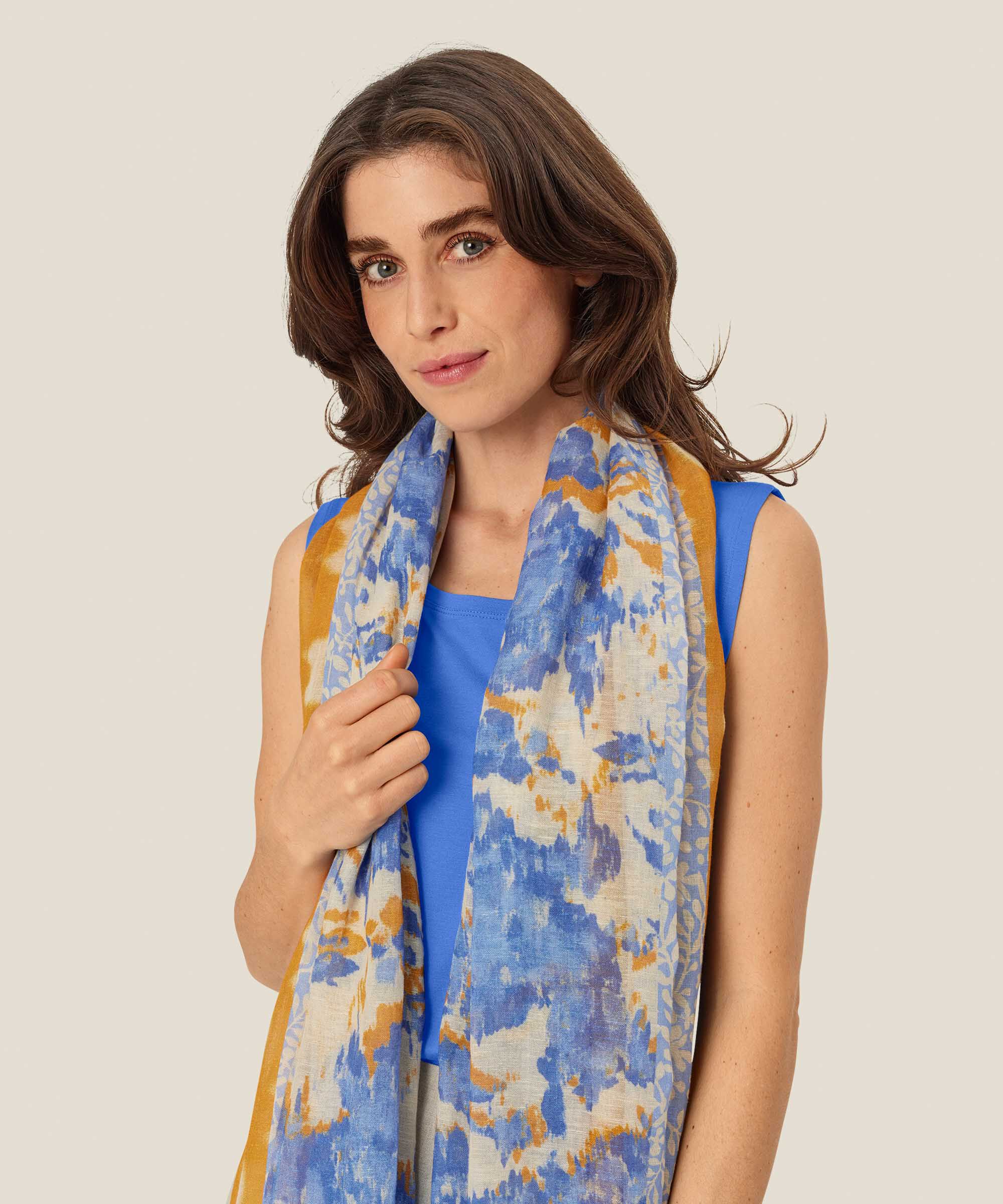 Abeita Scarf, Nebulas Blue