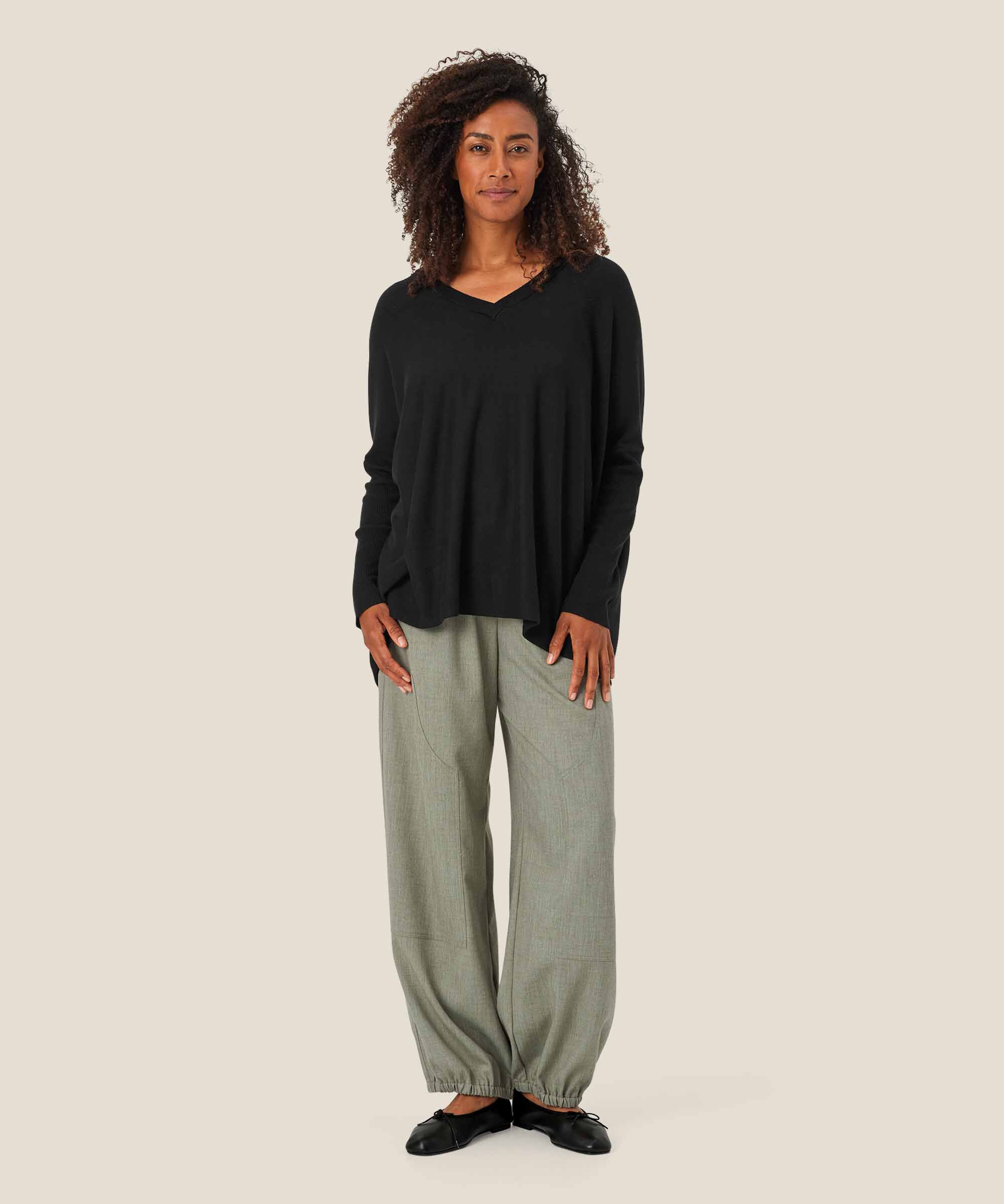 Fronia Jumper, Black
