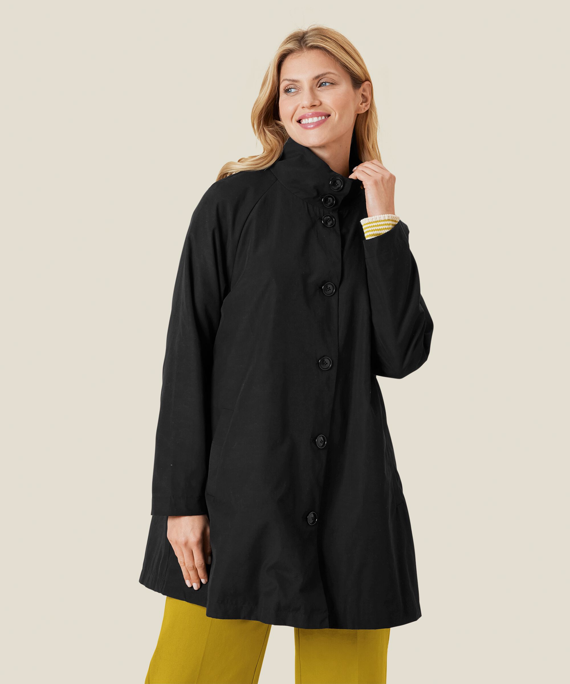 Teresa Coat, Black