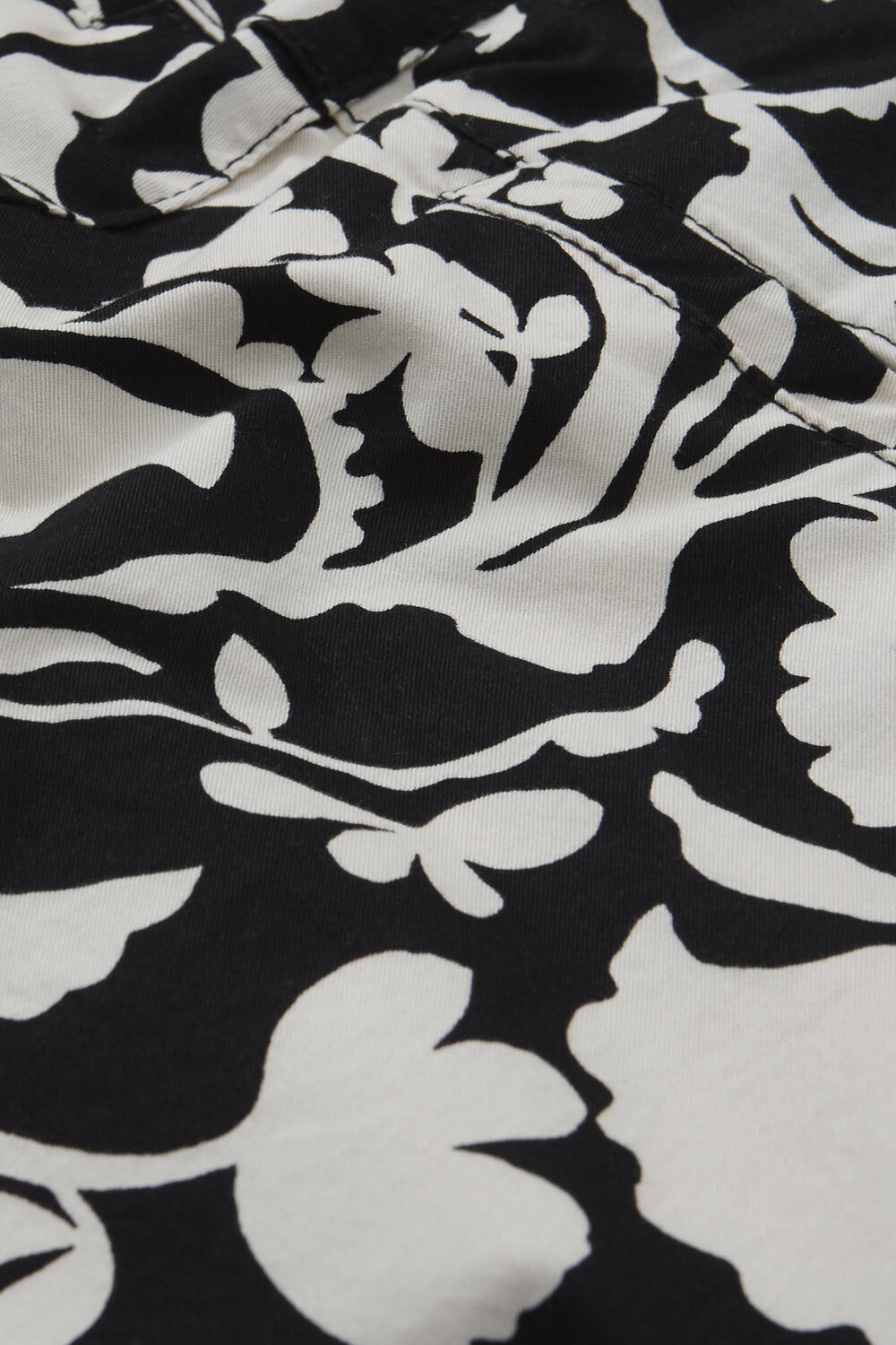 POPPY REGULAR, Black