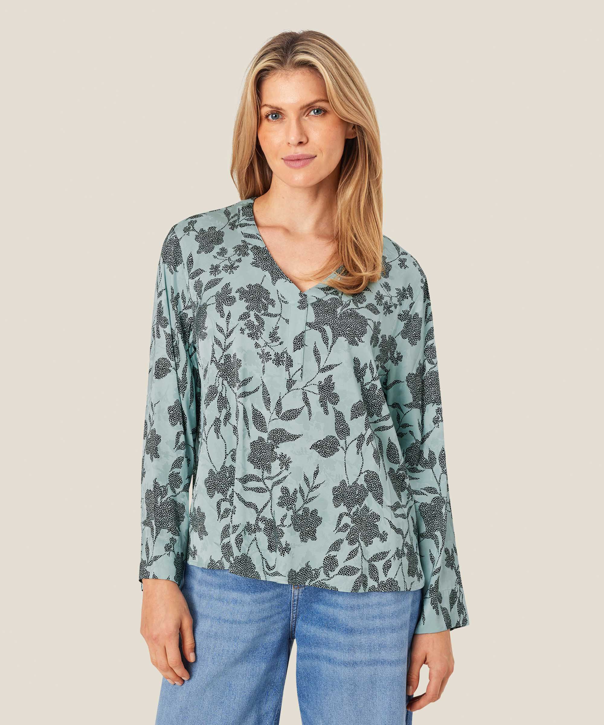 Darcel Blouse, Ether