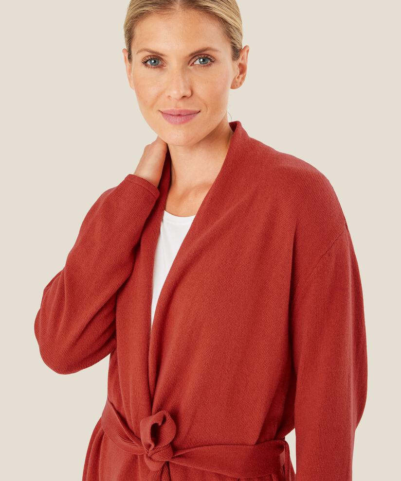 Lila Cardigan, Picante
