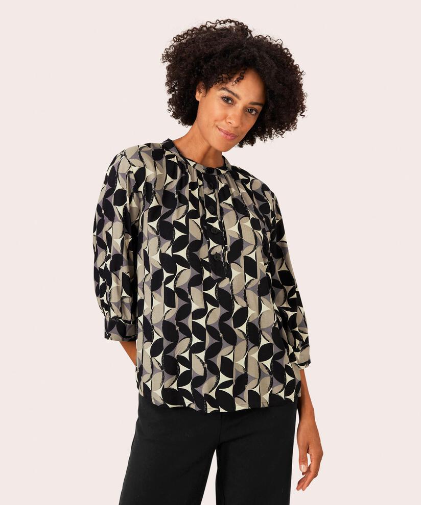 Delly Blouse, Volcanic