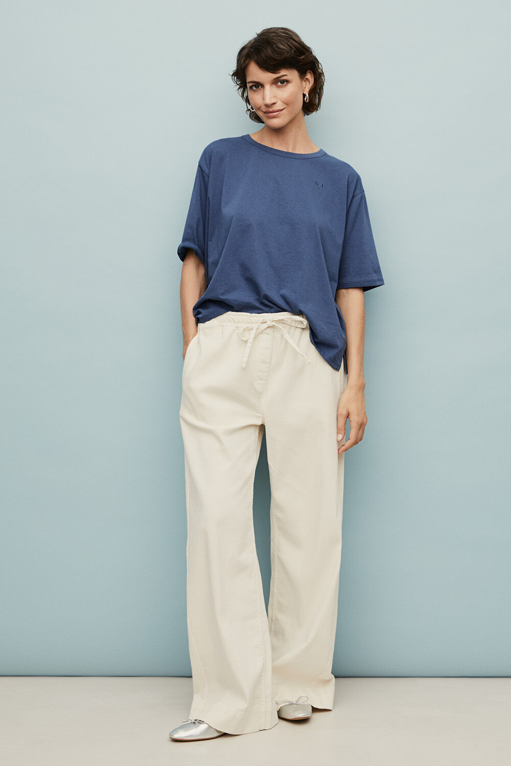 Doreann JERSEY Top - Ensign Blue, Renitha Earring - Silver, Polyxena Denim Trousers - Jet Stream