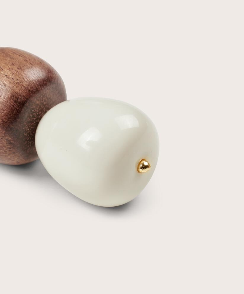 Relasa Earrings, Bog