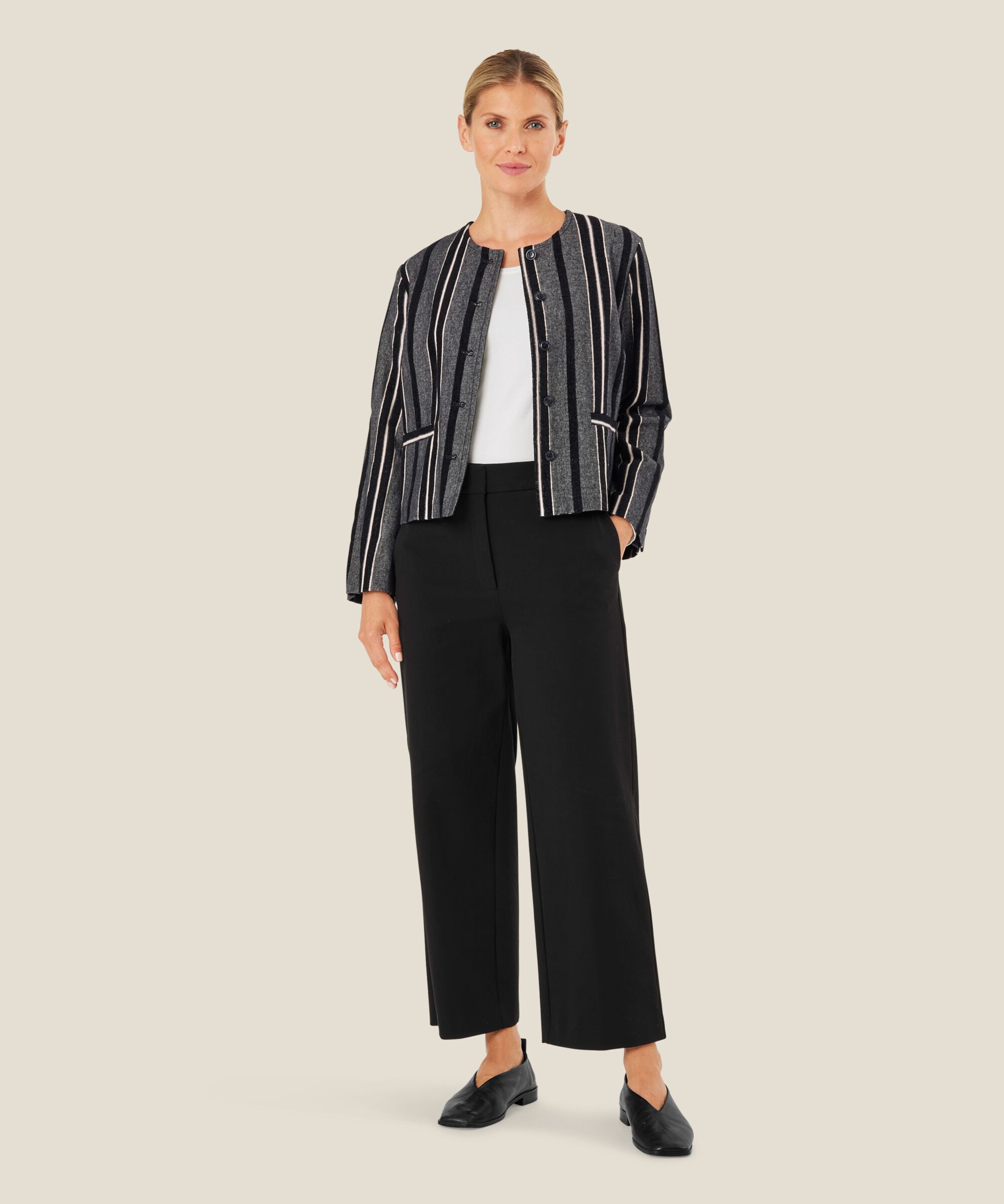 Jasmiba Jacket, Black