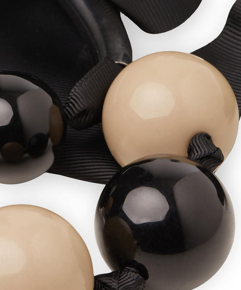 RETANY NECKLACE, Black