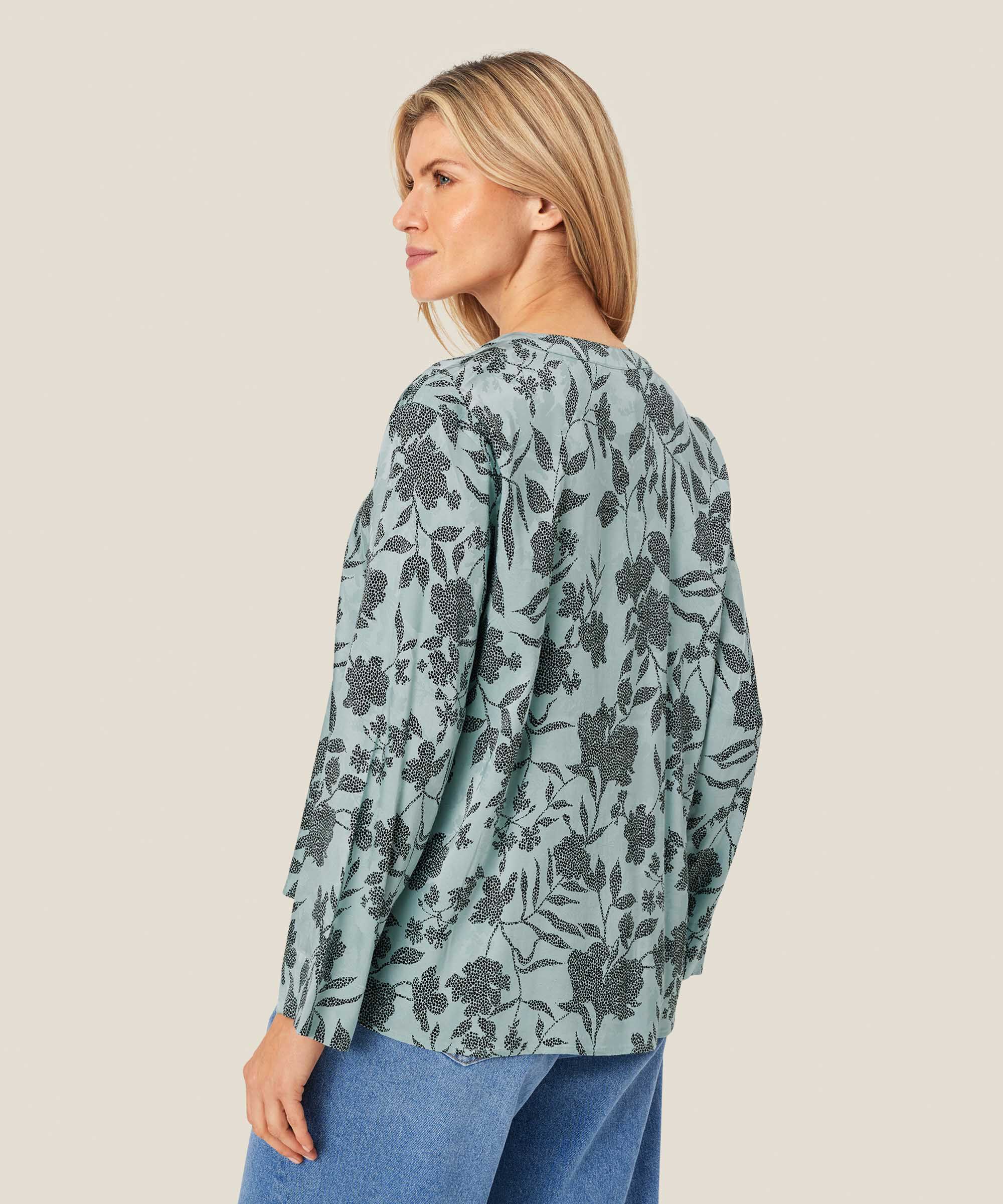 Darcel Blouse, Ether