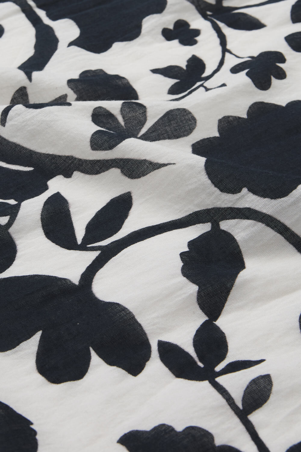 ANGIE SCARF, Whitecap