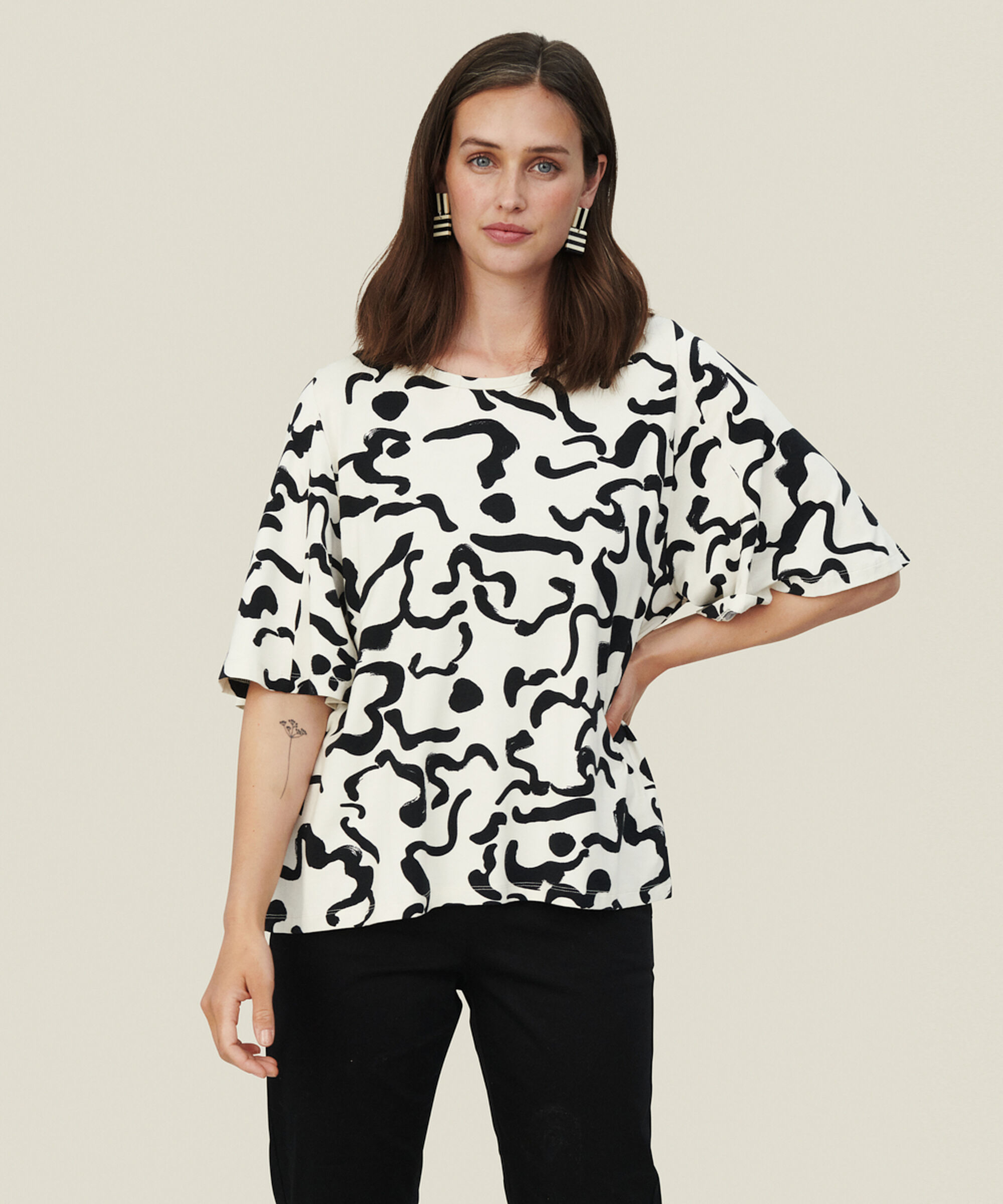 BESSANA JERSEY TOP, Black