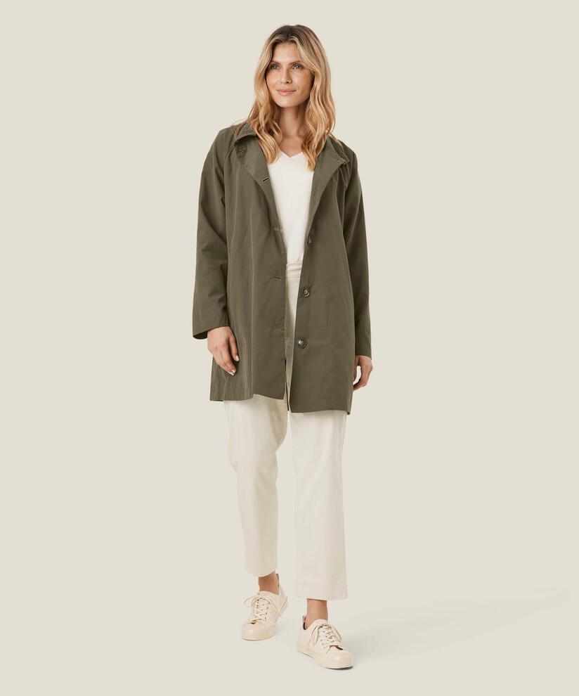 Teresa Coat, Crocodile