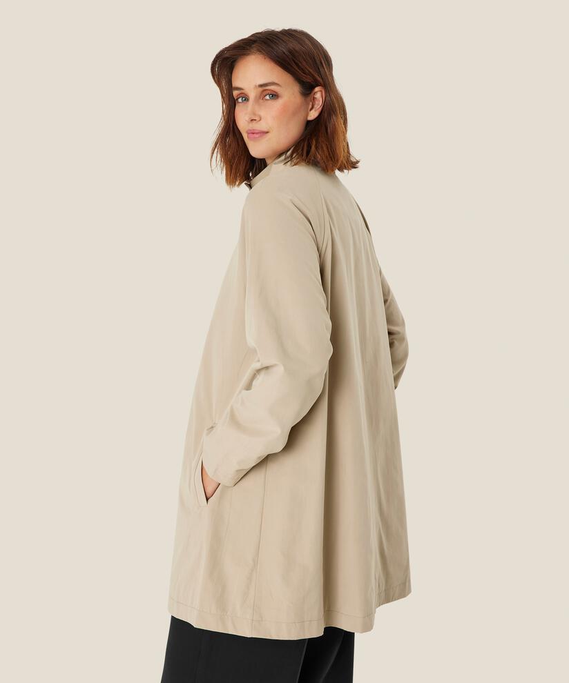 Teresa Coat, Plaza Taupe
