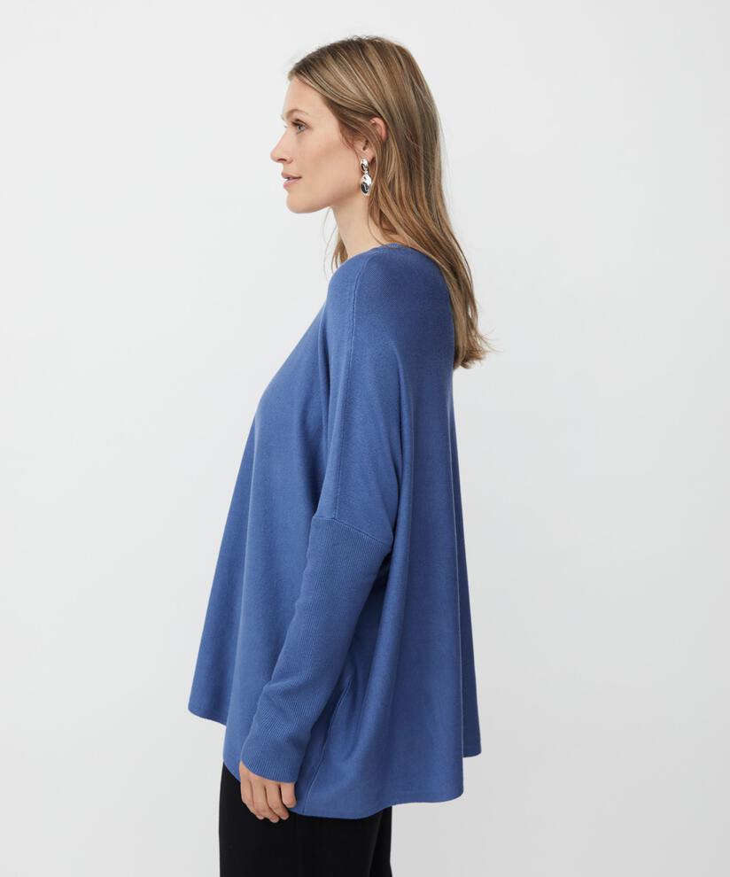 Fanasi Jumper, Bijou Blue