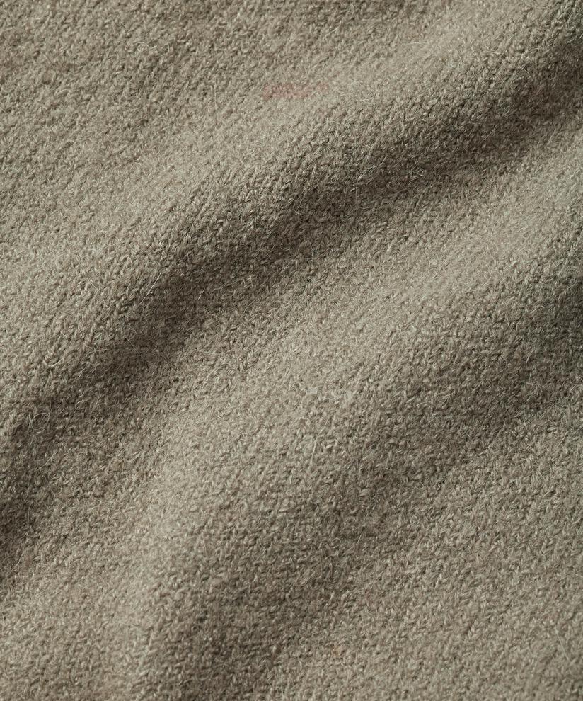 Faye Jumper, Vetiver